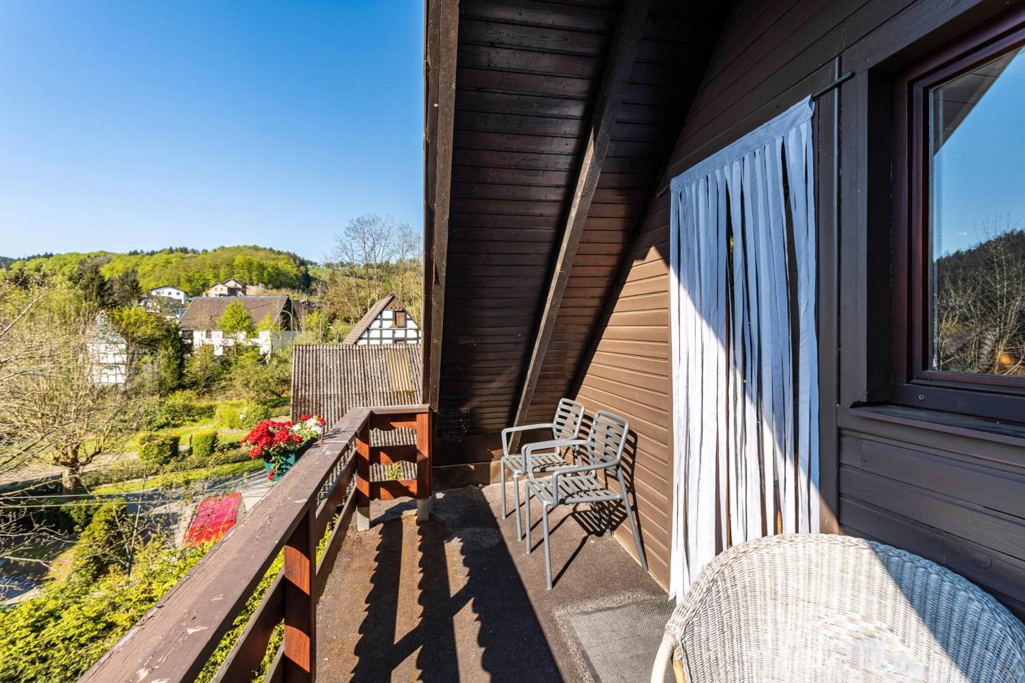 Villa Haus Waldesruh Medebach Exterior foto